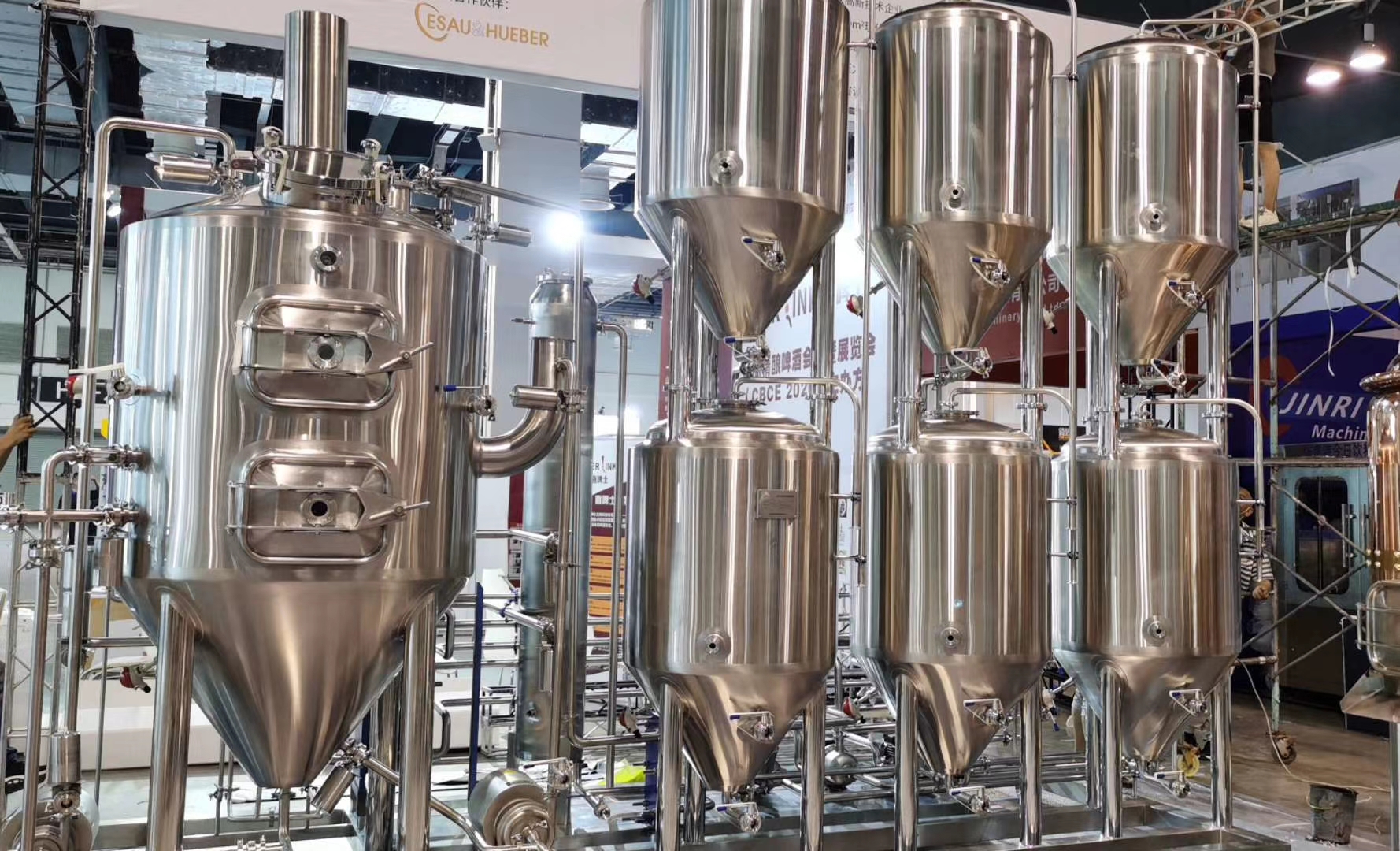 China supplier complete industrial beer brewery equipment of stainless steel to Colombia  2020 W1