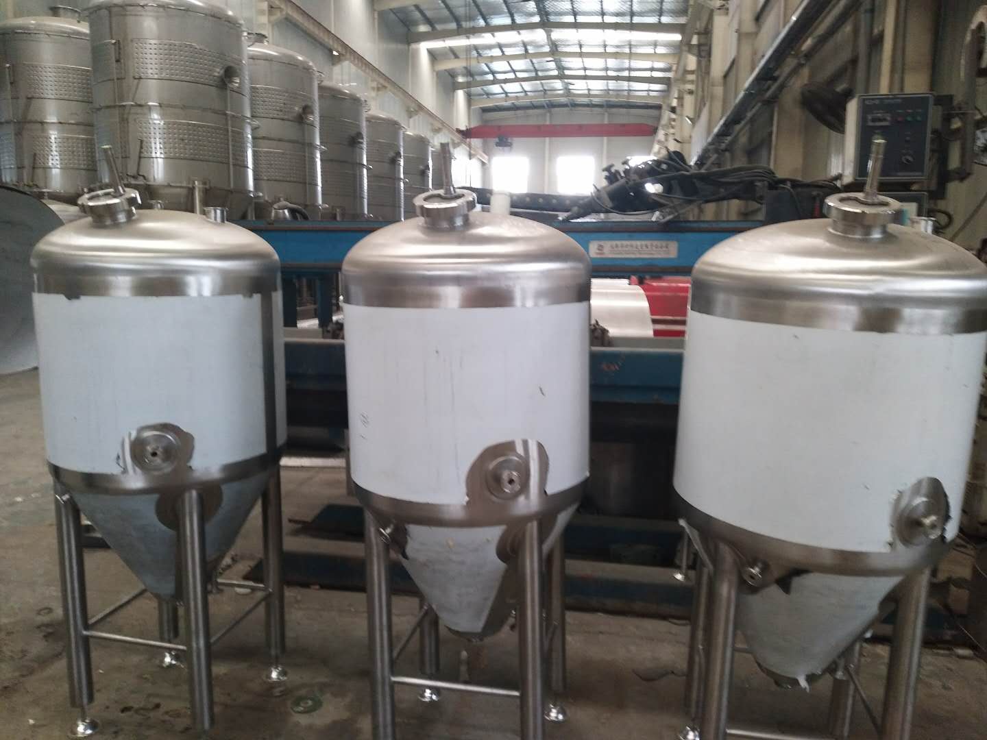   Commercial  mirror polishing fermentation tanks of SUS304 316 from China W5