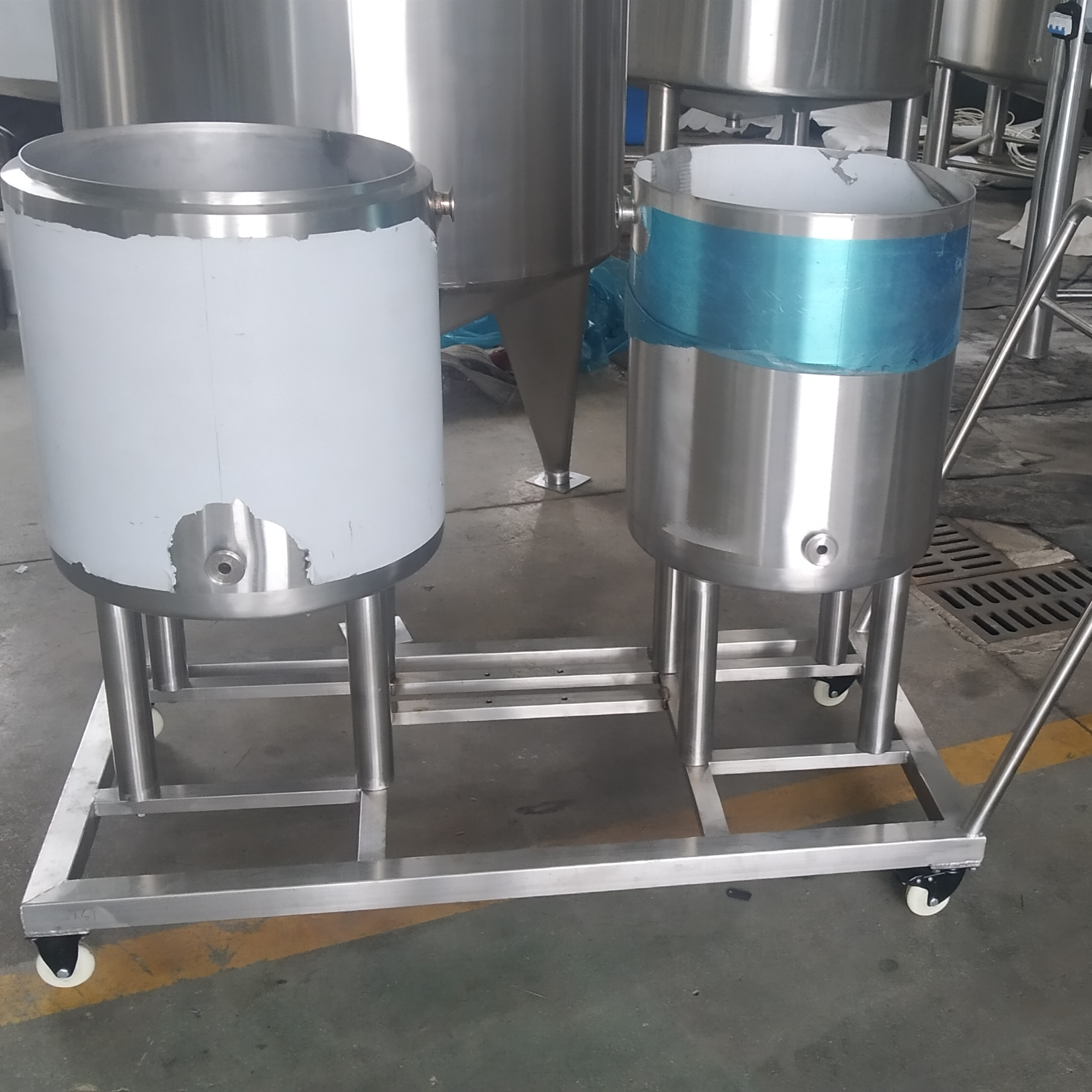  SUS304 Complete beer brewing tanks made by Chinese  factory Z12